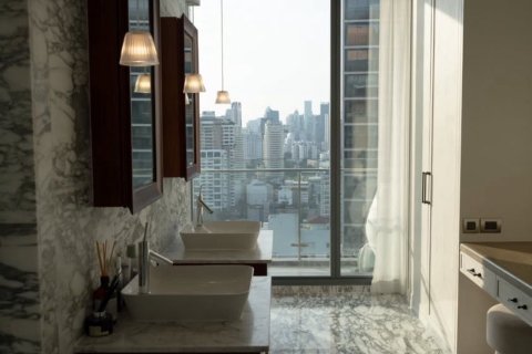 Кондоминиум с 3 спальнями в Ваттхане, Бангкок, Таиланд № 160790 - фото 9