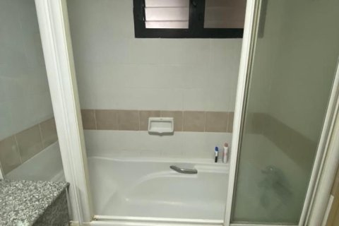 Condo in Watthana, Bangkok, Thailand, 3 bedrooms  № 160789 - photo 5