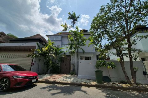 Дом в Паттайе, Таиланд с 5 комнатами  № 171496 - фото 4