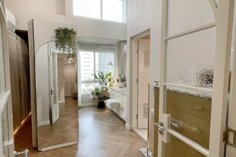 Condo in Bangkok, Thailand, 3 bedrooms  № 171499 - photo 8