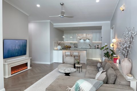 Condo in Bangkok, Thailand, 3 bedrooms  № 171499