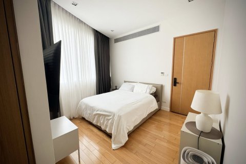 Condo in Bangkok, Thailand, 3 bedrooms  № 171498 - photo 10