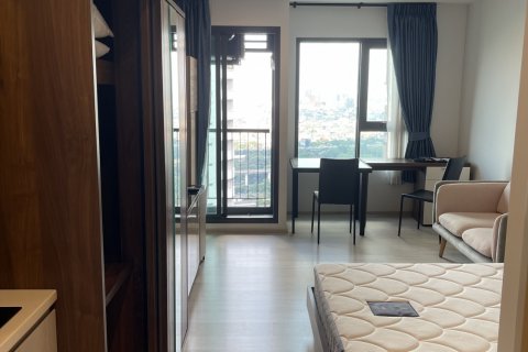 Studio dans le Condo à Pathum Wan, Bangkok, Thaïlande  № 137610 - photo 4