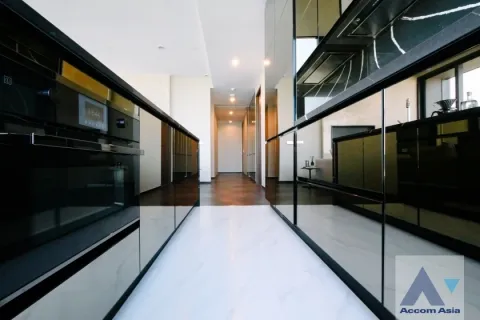 Condominio de 3 dormitorios en Khlong Toei, Bangkok, Tailandia № 214395 - foto 15