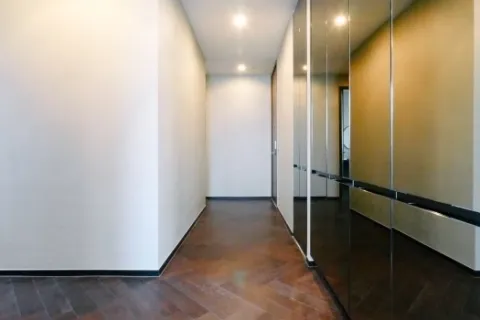 Condominio de 3 dormitorios en Khlong Toei, Bangkok, Tailandia № 214395 - foto 17