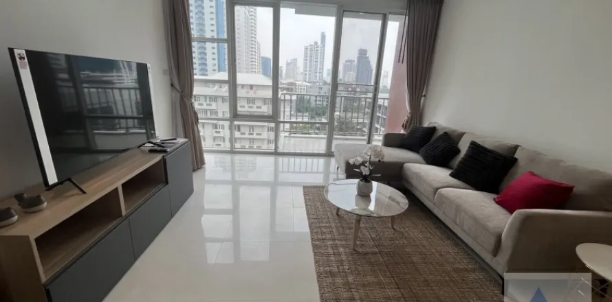 Condominio de 2 dormitorios en Watthana, Bangkok, Tailandia № 214401