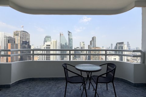 Condo à Khlong Toei, Bangkok, Thaïlande, 3 chambres № 201325 - photo 2