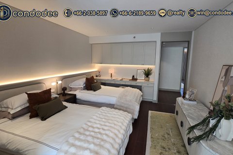 Condo in Watthana, Bangkok, Thailand, 3 bedrooms № 201328 - photo 5