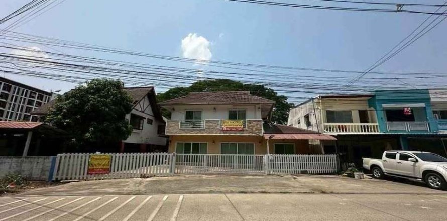 Дом в Чиангмае, Таиланд с 4 спальнями № 171013