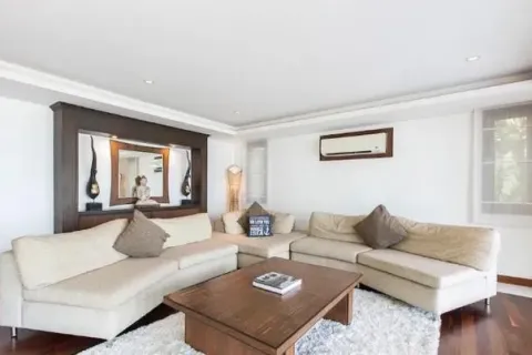 Villa in Phuket, Thailand 3 bedrooms № 171015 - photo 8