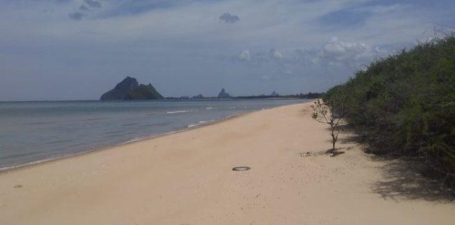 Terrain à Hua Hin, Thaïlande 22400 m2 № 193303