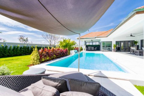 Villa à Hua Hin, Thaïlande 3 chambres № 116856 - photo 1