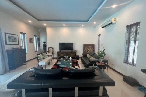 Villa in Cha-am, Thailand 4 bedrooms № 116859 - photo 4
