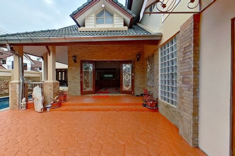 Villa in Pattaya, Thailand 5 bedrooms № 150029 - photo 4