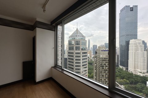 Кондоминиум с 3 спальнями в Патхум Ване, Бангкок, Таиланд № 150031 - фото 7