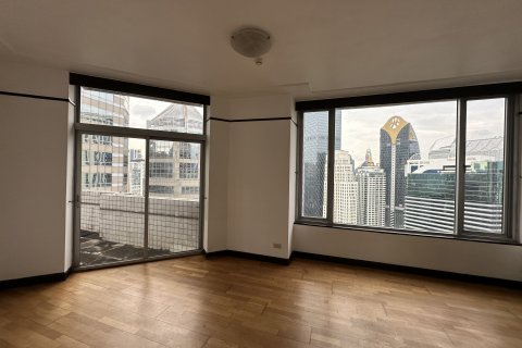 Кондоминиум с 3 спальнями в Патхум Ване, Бангкок, Таиланд № 150031 - фото 11