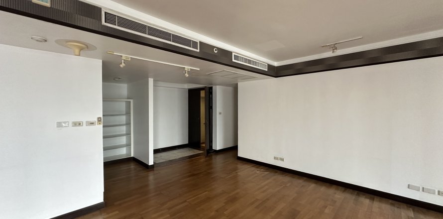 Кондоминиум с 3 спальнями в Патхум Ване, Бангкок, Таиланд № 150031