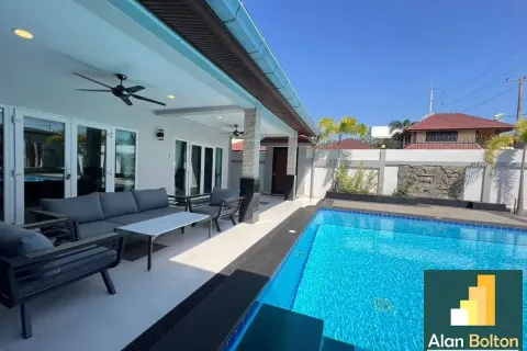 Casa de 4 dormitorios en Pattaya, Tailandia № 211439 - foto 18