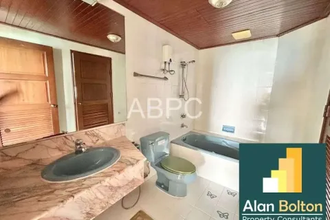 Casa de 4 dormitorios en Jomtien Beach, Pattaya, Tailandia № 211441 - foto 6