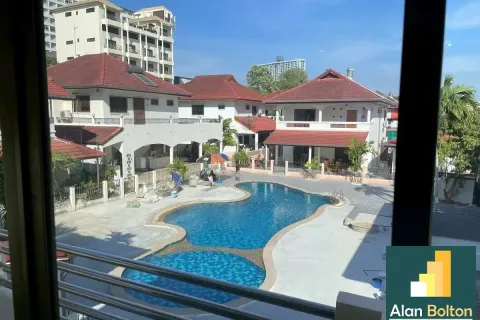 Casa de 4 dormitorios en Jomtien Beach, Pattaya, Tailandia № 211441 - foto 9