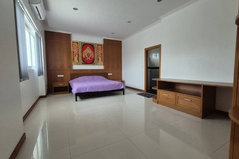 Villa in Pattaya, Thailand 5 bedrooms № 171858 - photo 28