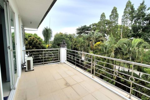 Villa in Pattaya, Thailand 5 bedrooms № 171858 - photo 22