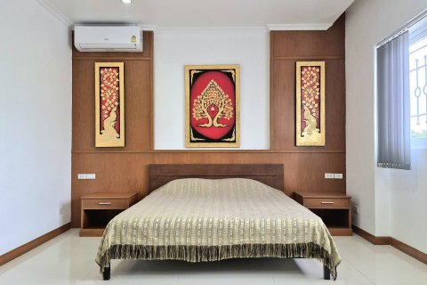 Villa in Pattaya, Thailand 5 bedrooms № 171858 - photo 29