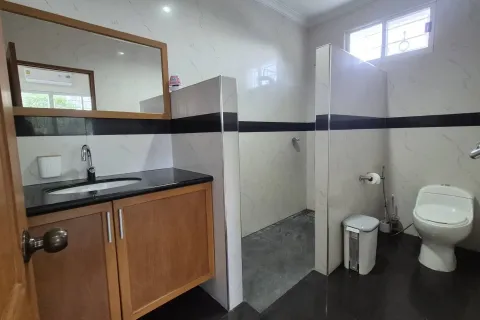 Villa in Pattaya, Thailand 5 bedrooms № 171858 - photo 20