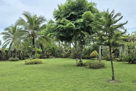 Villa in Pattaya, Thailand 5 bedrooms № 171858 - photo 4