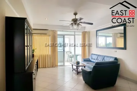 Condominio de 2 dormitorios en Pattaya, Tailandia № 213282 - foto 2
