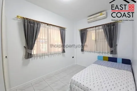 Casa de 3 dormitorios en Pattaya, Tailandia № 213277 - foto 9