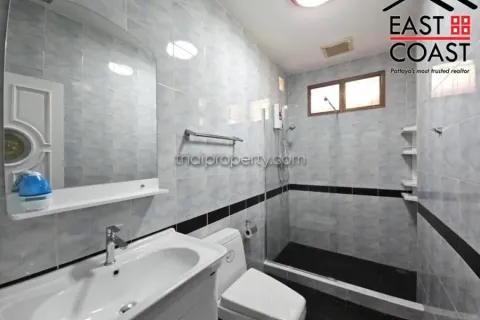 Casa de 3 dormitorios en Pattaya, Tailandia № 213277 - foto 10