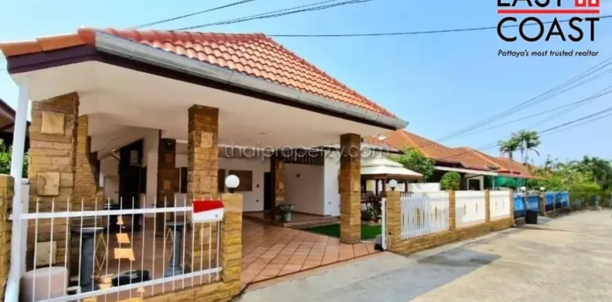 Casa de 3 dormitorios en Pattaya, Tailandia № 213277