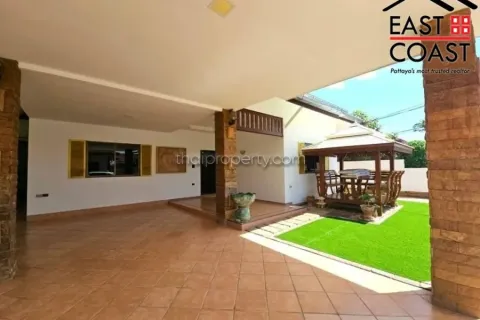 Casa de 3 dormitorios en Pattaya, Tailandia № 213277 - foto 3