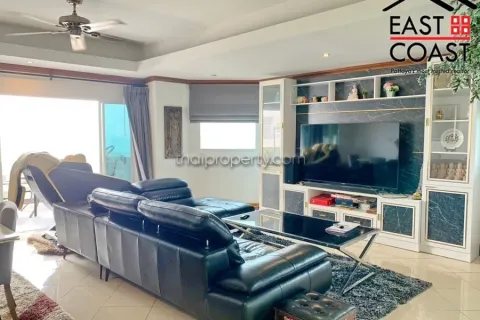 Condominio de 3 dormitorios en Pattaya, Tailandia № 213280 - foto 2