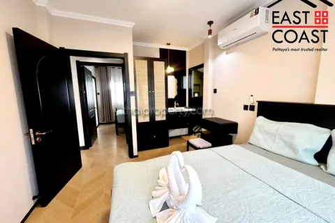 Casa de 4 dormitorios en Jomtien Beach, Pattaya, Tailandia № 213278 - foto 13