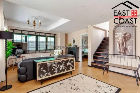 Casa de 4 dormitorios en Jomtien Beach, Pattaya, Tailandia № 213279 - foto 4