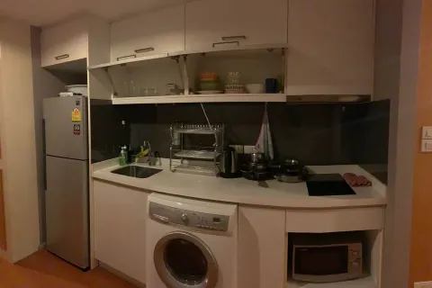 Студия в кондо в Ваттхане, Бангкок, Таиланд № 156034 - фото 2