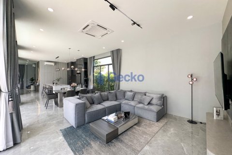 บ้านในพัทยา, ประเทศไทย 4 ห้องนอน № 196259 - รูปถ่าย 8