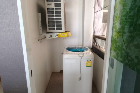 Condo in Watthana, Bangkok, Thailand, 2 bedrooms  № 161224 - photo 6