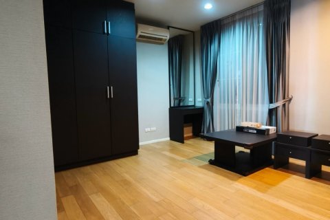 Condo in Watthana, Bangkok, Thailand, 2 bedrooms  № 161224 - photo 10