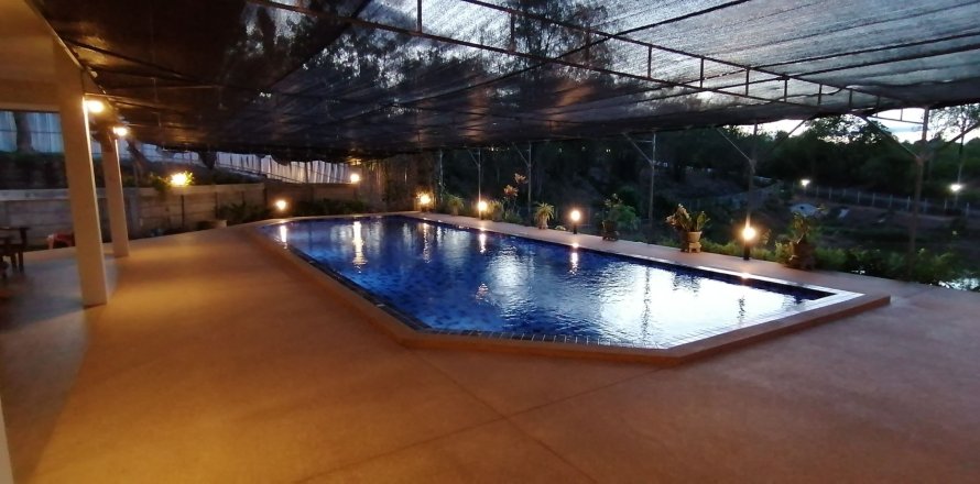 Земельный участок в Пхетбури, Таиланд 9600м2  № 161220