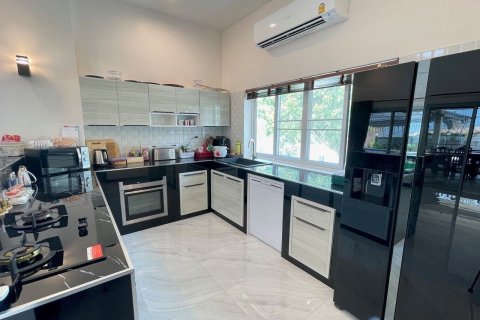 Земельный участок в Пхетбури, Таиланд 9600м2  № 161220 - фото 12