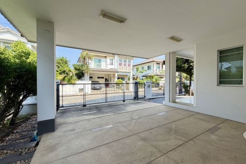 House in Pak Kret, Thailand 3 bedrooms № 159082 - photo 3