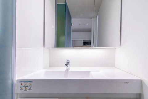 Studio in the Condo in Pathum Wan, Bangkok, Thailand № 159084 - photo 10