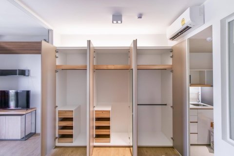 Studio in the Condo in Pathum Wan, Bangkok, Thailand № 159084 - photo 4