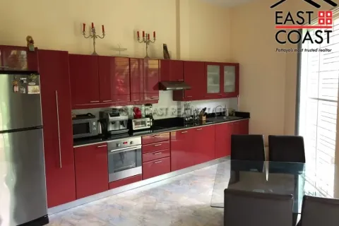 Casa de 3 dormitorios en Pattaya, Tailandia № 213939 - foto 7