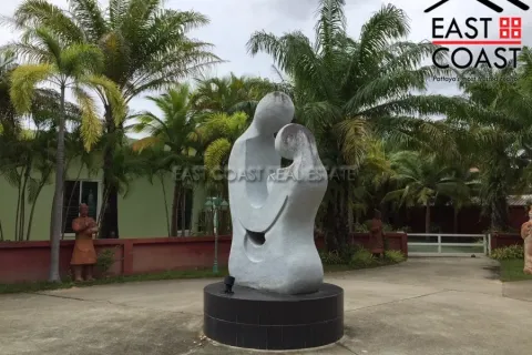 Casa de 3 dormitorios en Pattaya, Tailandia № 213939 - foto 2