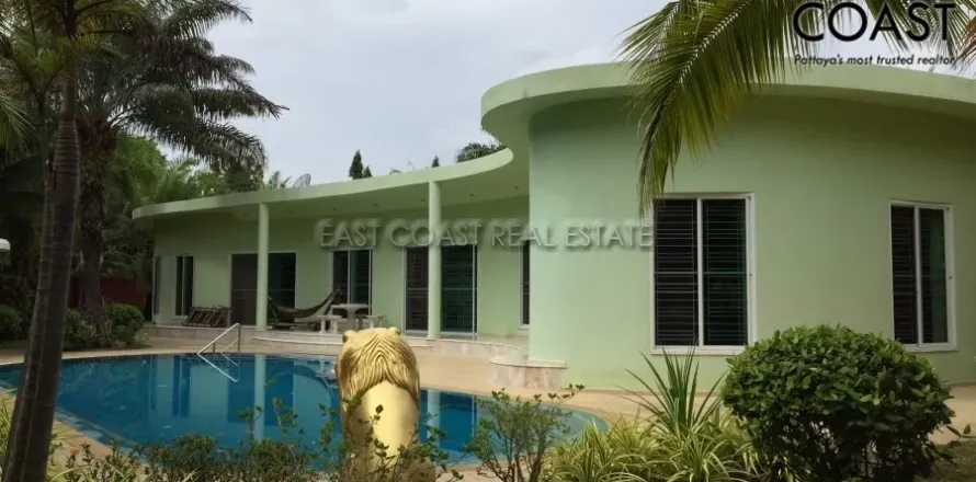 Casa de 3 dormitorios en Pattaya, Tailandia № 213939