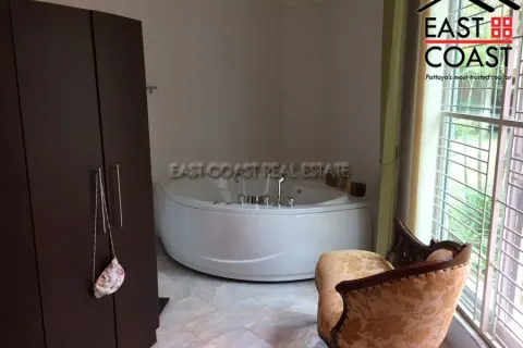 Casa de 3 dormitorios en Pattaya, Tailandia № 213939 - foto 10